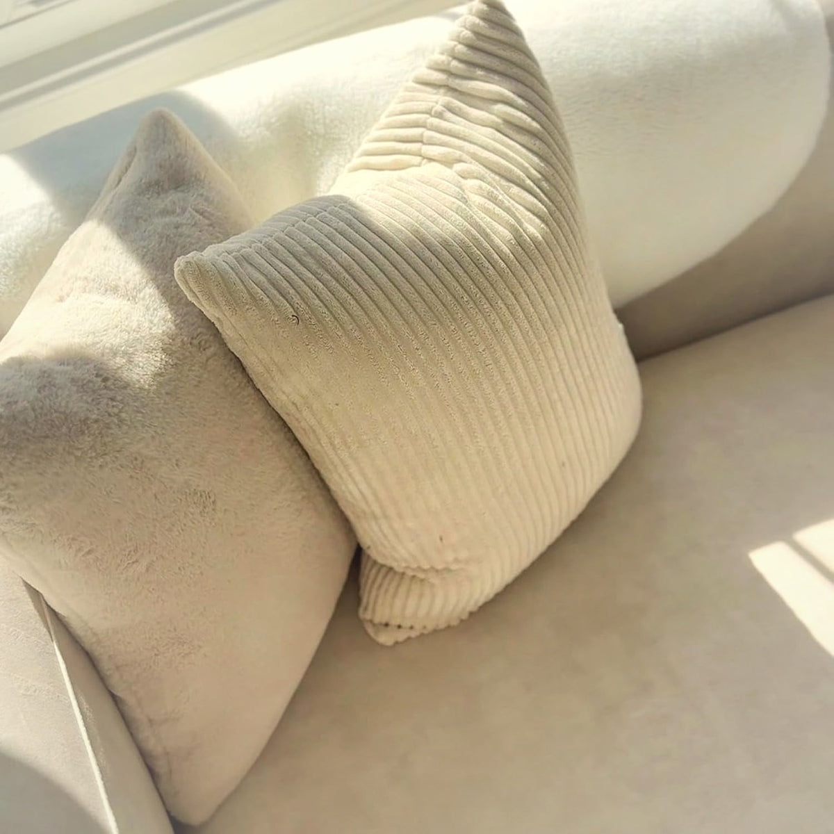 94 cm Modern Tight Curved Back Velvet Sofa 3 Seater Cream