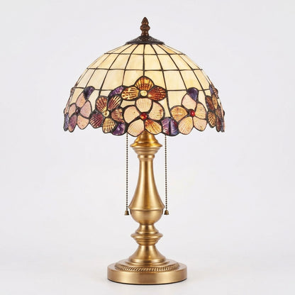 Vintage Table Lamp — Studio - Gradient | Generated by Modelize