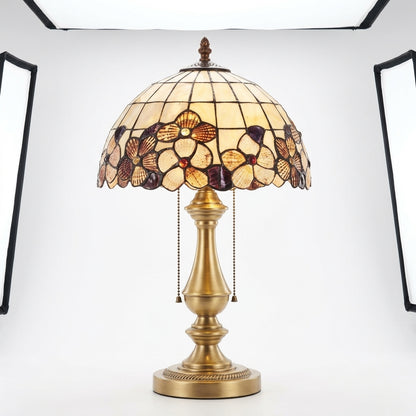 Vintage Table Lamp — Studio - Clean | Generated by Modelize
